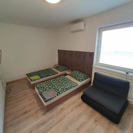 Nitra – Lužianky Privát Iveta Apartamento Luzianky